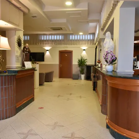 Hotel E Appartamenti La Solaria 3*