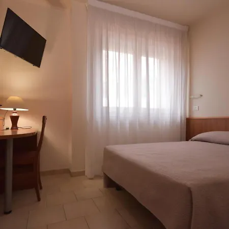 Hotel E Appartamenti La Solaria 3*