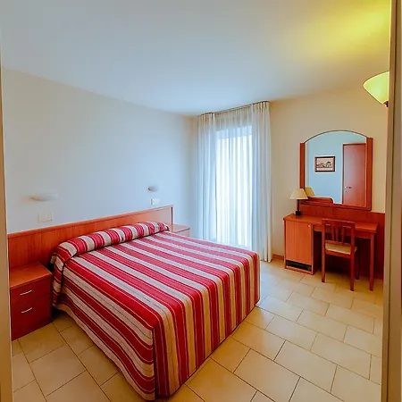 Hotel E Appartamenti La Solaria Hotel 3*