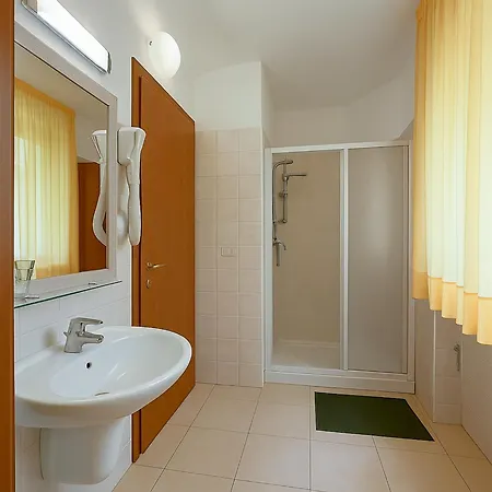 E La Solaria Con Parcheggio Gratuito A 450 Mt Dalla Nuova Basilica Di Padre Pio Hotel San Giovanni Rotondo