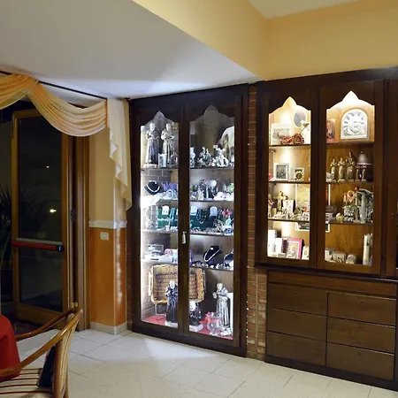 Hotel E Appartamenti La Solaria 3*